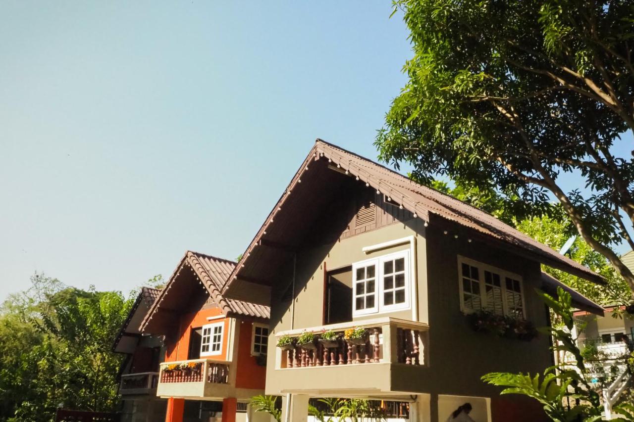 Chomklong Experience Bed and Breakfast Pak Chong Exteriör bild